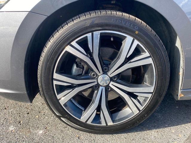 Used 2022 Volkswagen Passat 2.0T image 20