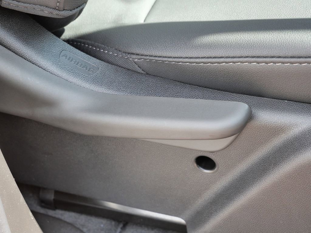 New 2026 GMC Canyon Elevation w/ Convenience Package image 24