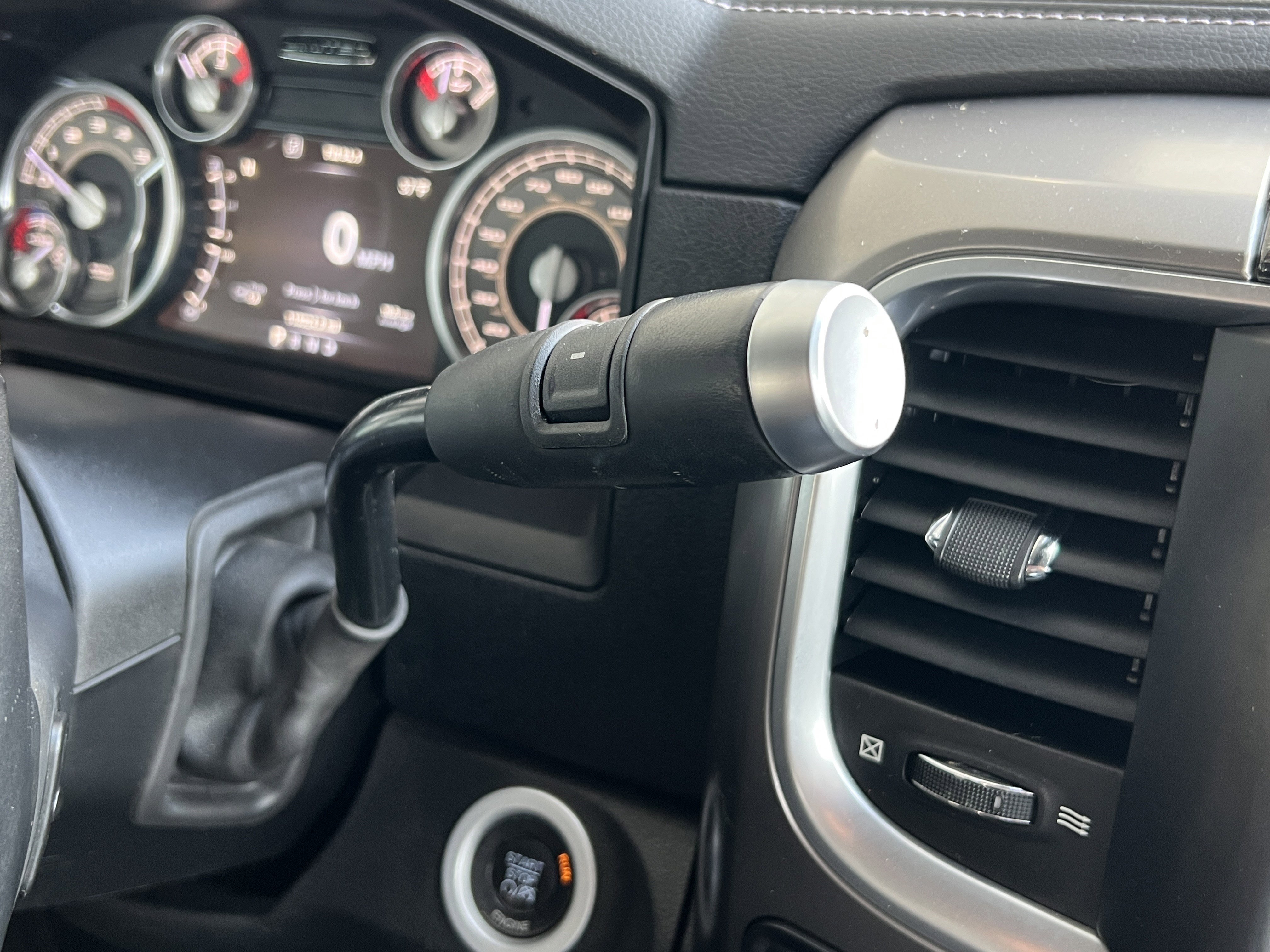 Used 2014 RAM 3500 Laramie Longhorn image 31