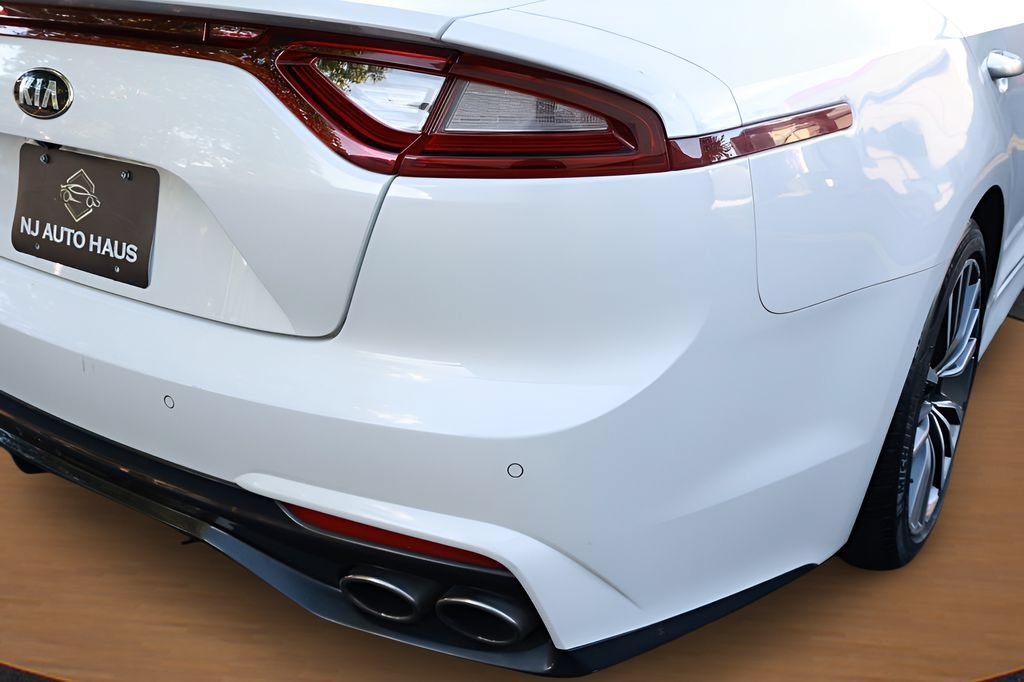 Used 2019 Kia Stinger Premium RWD image 10