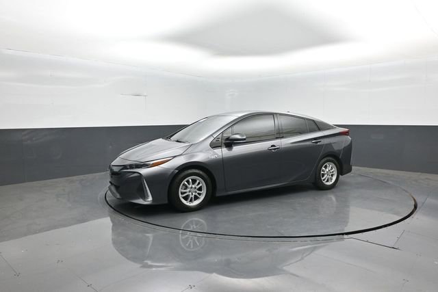 Used 2018 Toyota Prius Prime Premium FWD image 4
