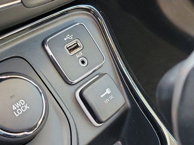 Used 2018 Jeep Compass Limited w/ Navigation Group image 16