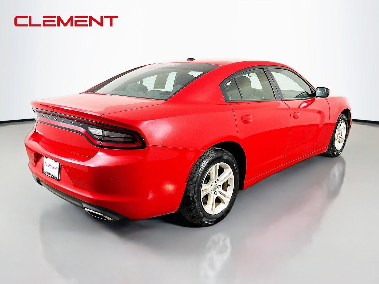 Used 2022 Dodge Charger SXT RWD image 7