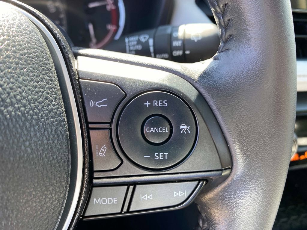 Used 2024 Toyota RAV4 XLE w/ Convenience Package image 19