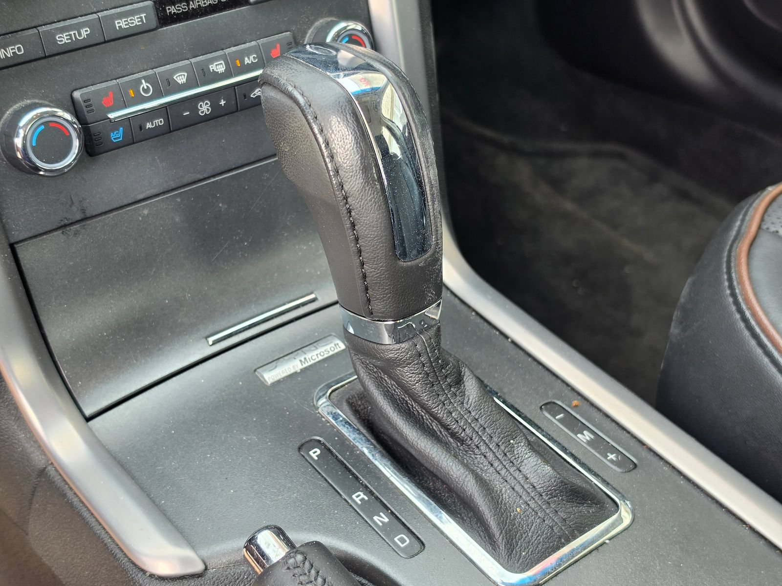 Used 2012 Lincoln MKZ FWD image 17