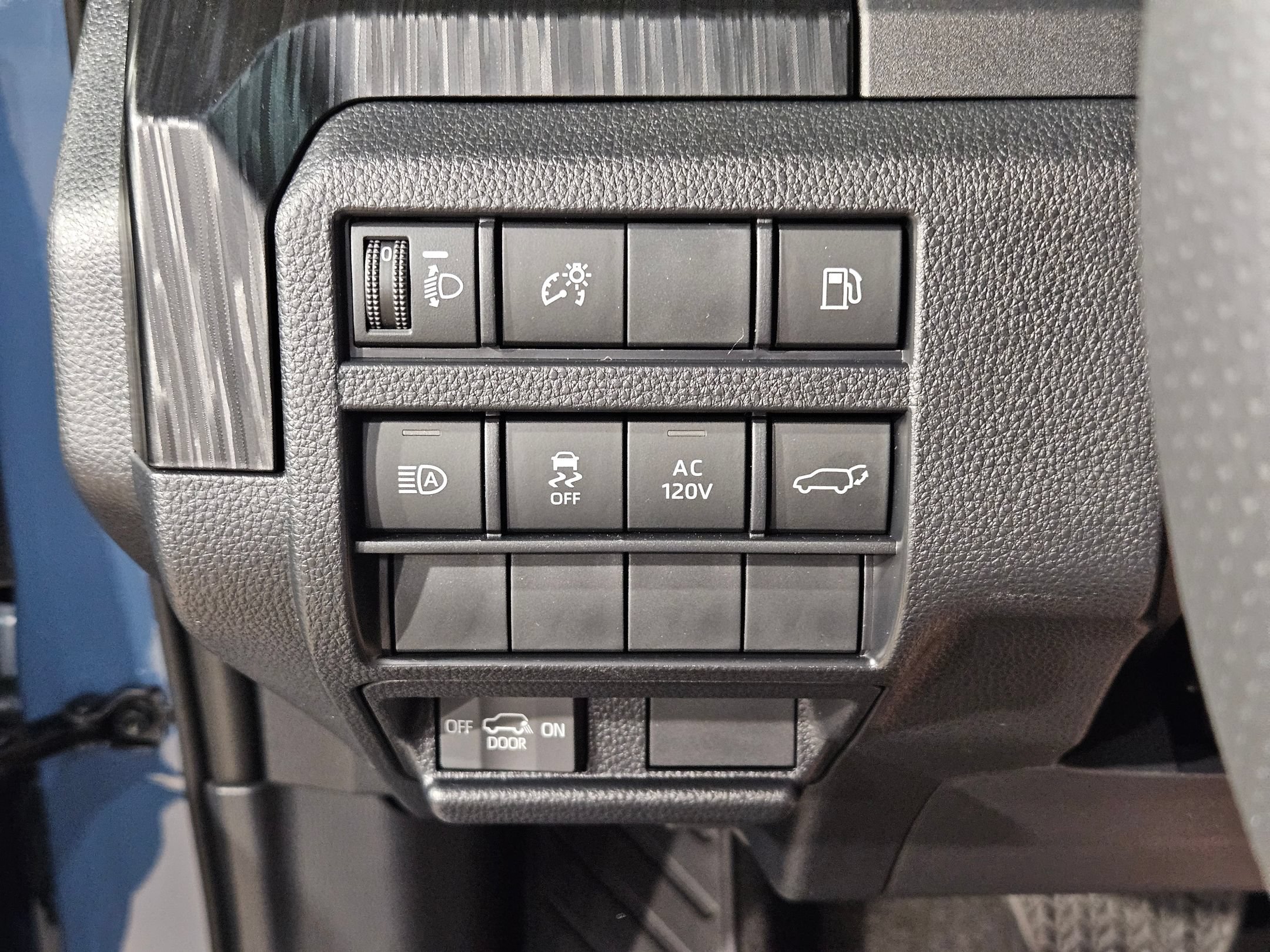New 2026 Toyota 4Runner Platinum AWD/4WD image 14