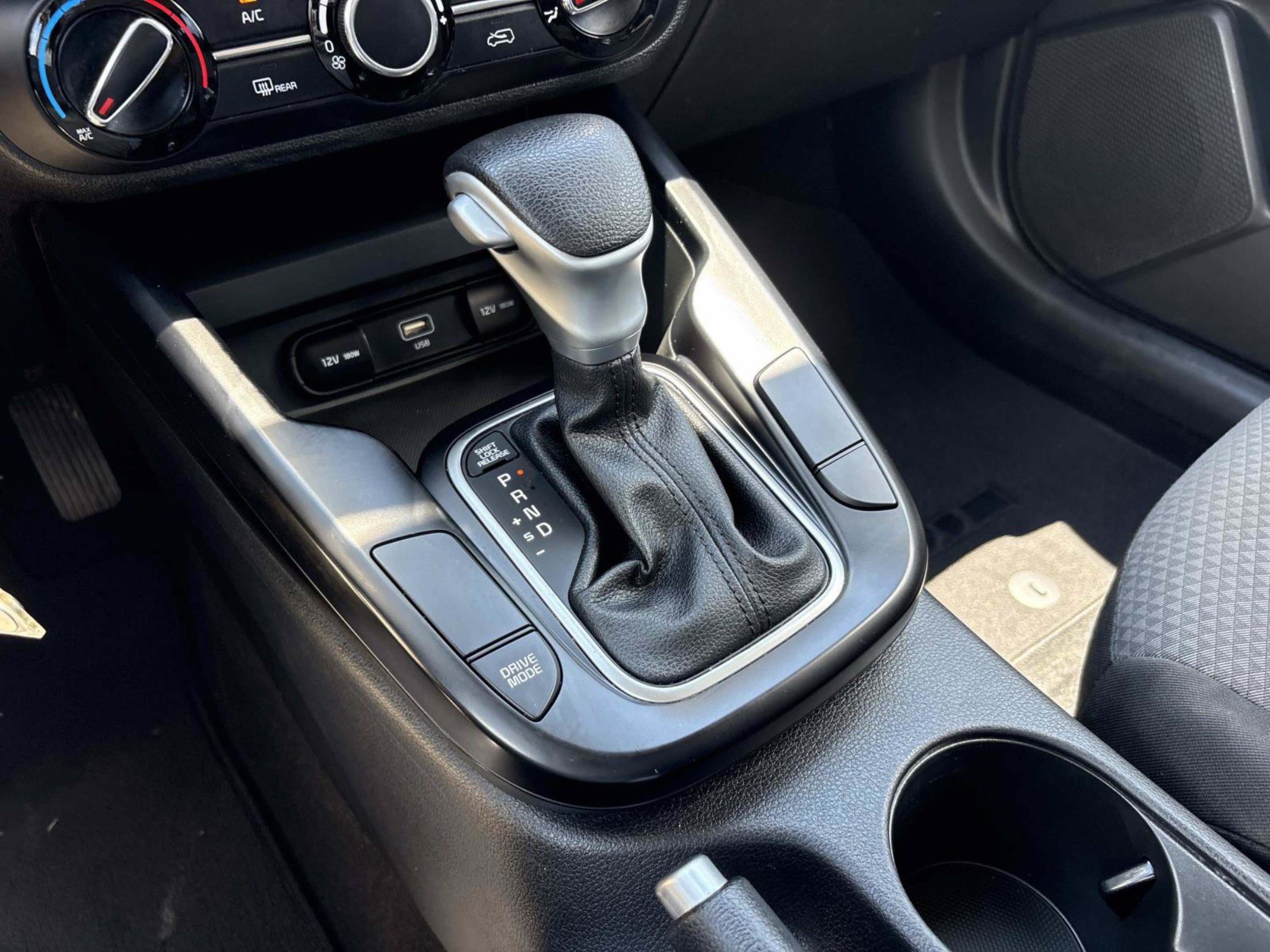Used 2023 Kia Soul LX w/ LX Technology Package FWD image 30