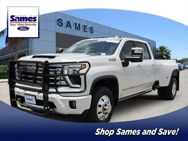 Used 2024 Chevrolet Silverado 3500 High Country w/ Technology Package AWD/4WD image 1