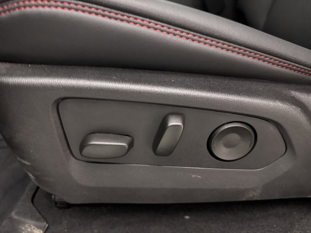 New 2025 GMC Canyon AT4 w/ AT4X Package image 19