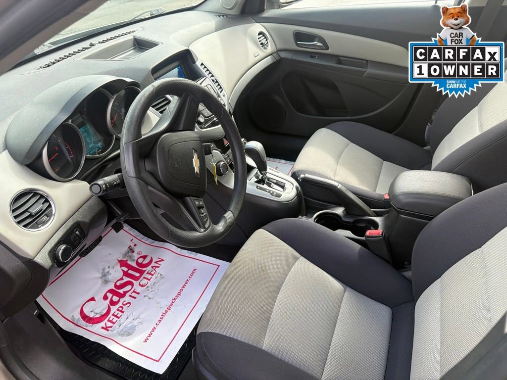 Used 2014 Chevrolet Cruze LS FWD image 26