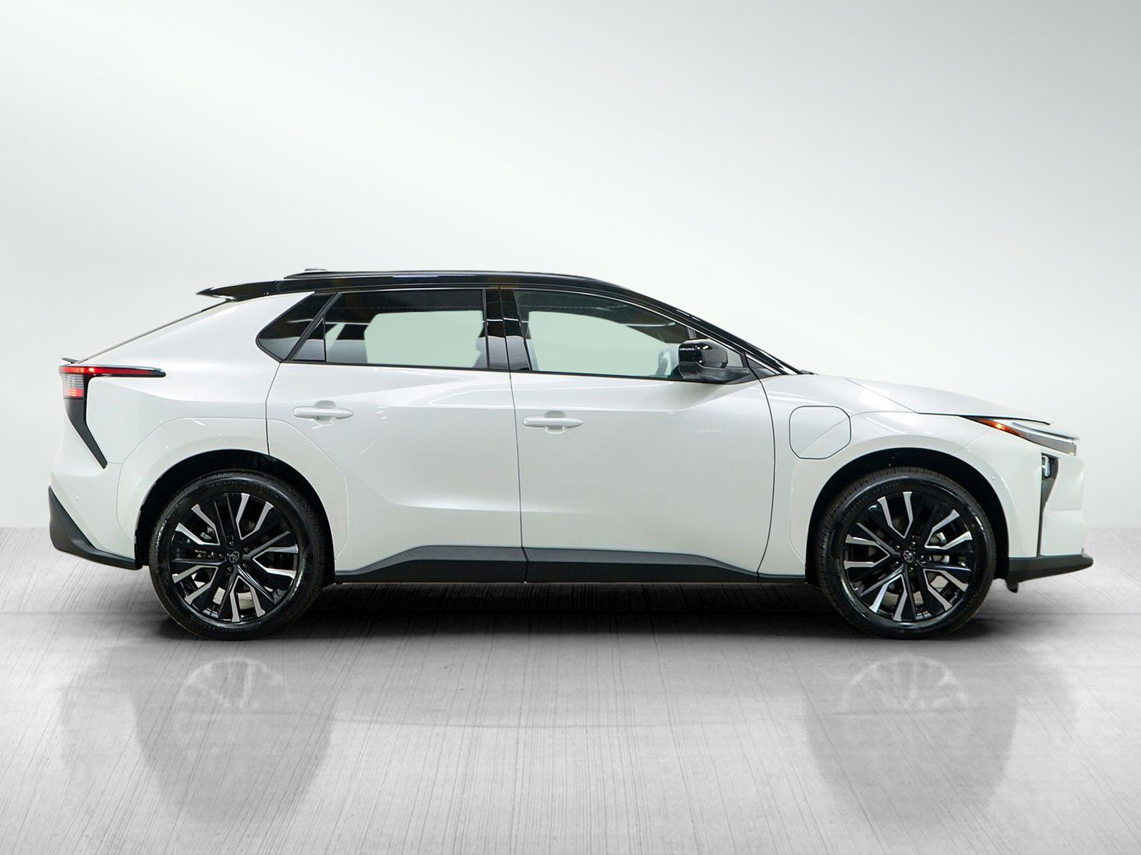 Used 2026 Toyota bZ AWD/4WD image 6