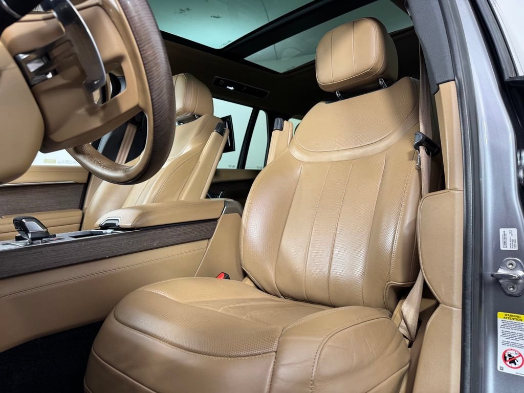 Used 2023 Land Rover Range Rover Long Wheelbase SE AWD/4WD image 14