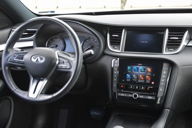 Used 2021 INFINITI QX50 Luxe w/ Appearance Package AWD/4WD image 2