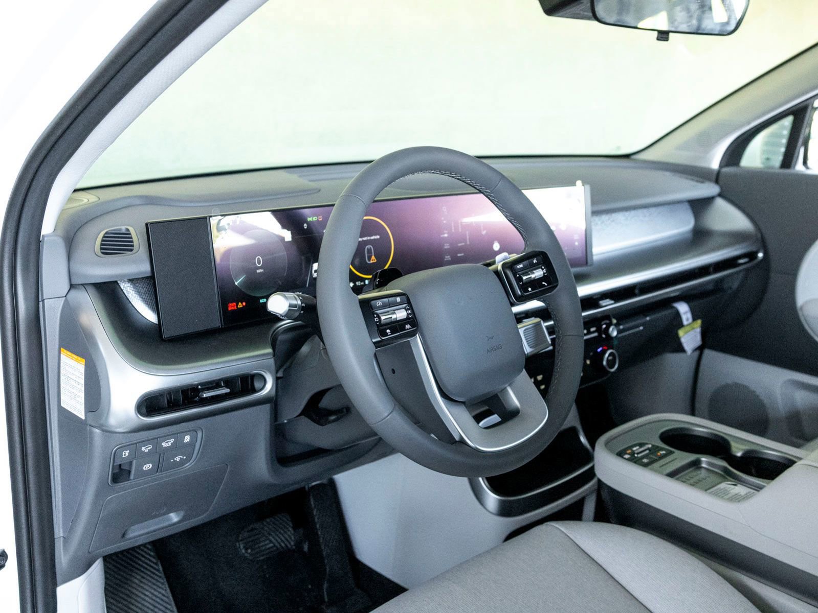 New 2026 Hyundai Ioniq 9 SE AWD/4WD image 16