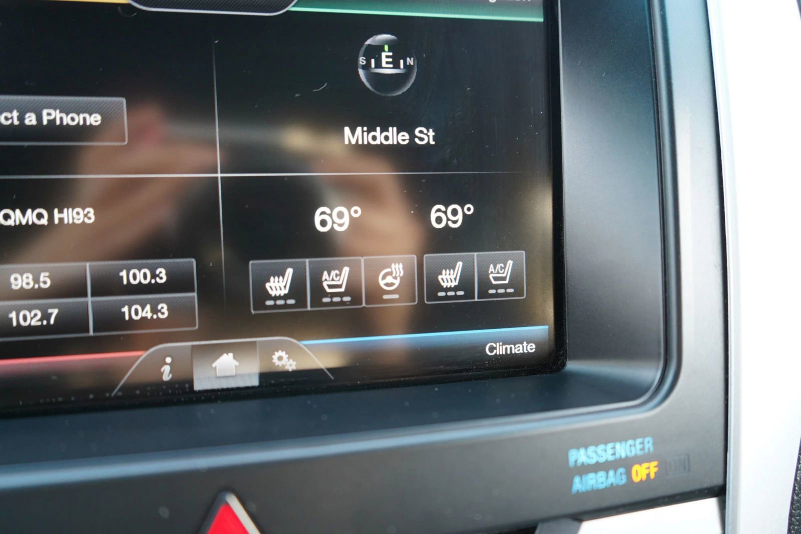 Used 2015 Ford Explorer Sport w/ Equipment Group 401A image 13