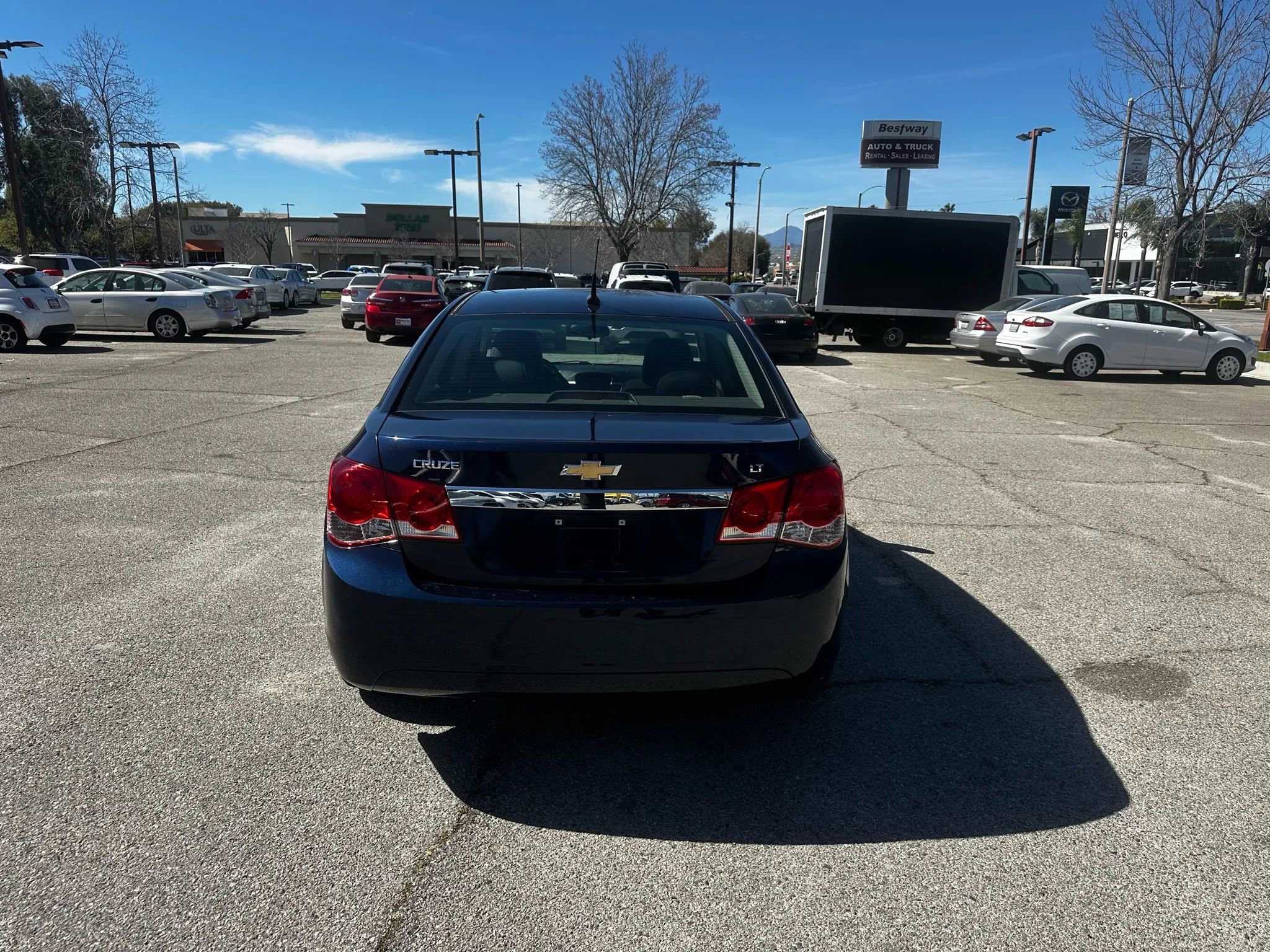 Used 2011 Chevrolet Cruze LT FWD image 5