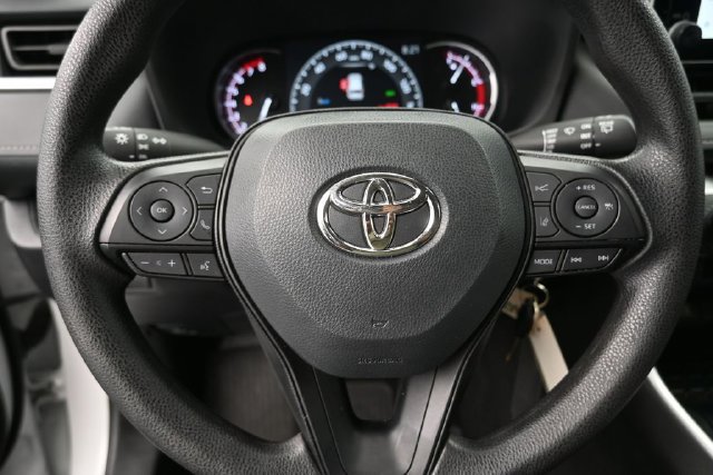 Certified 2025 Toyota RAV4 LE AWD/4WD image 20