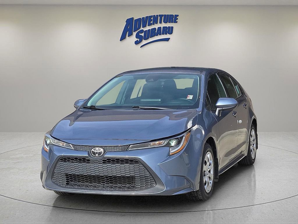 Used 2022 Toyota Corolla LE image 2