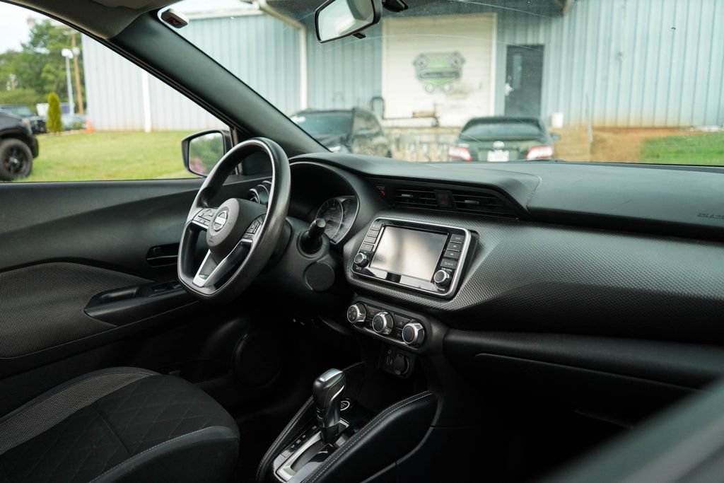 Used 2019 Nissan Kicks S FWD image 14