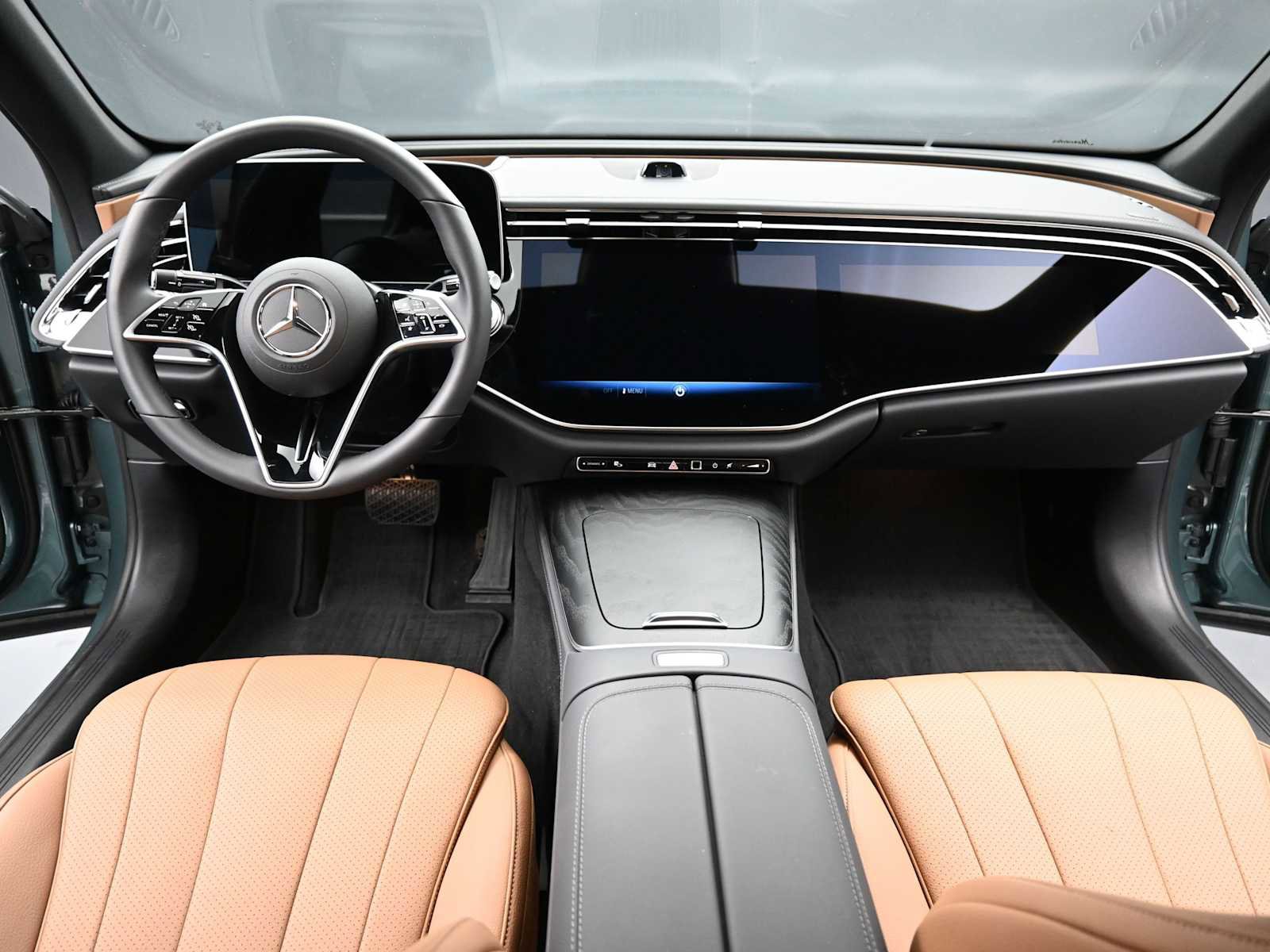 Used 2025 Mercedes-Benz E 450 4MATIC Sedan image 7