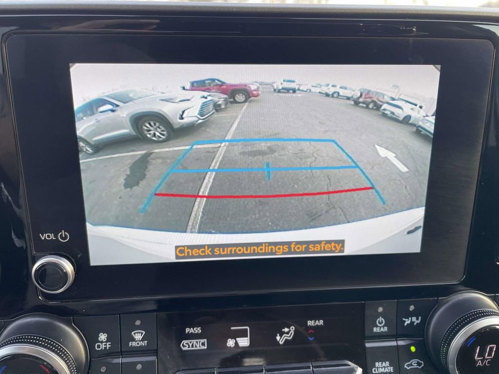 Used 2024 Toyota Highlander LE image 39