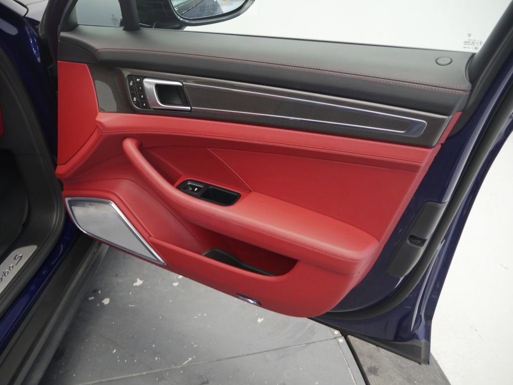 Certified 2022 Porsche Panamera Turbo S AWD/4WD image 25