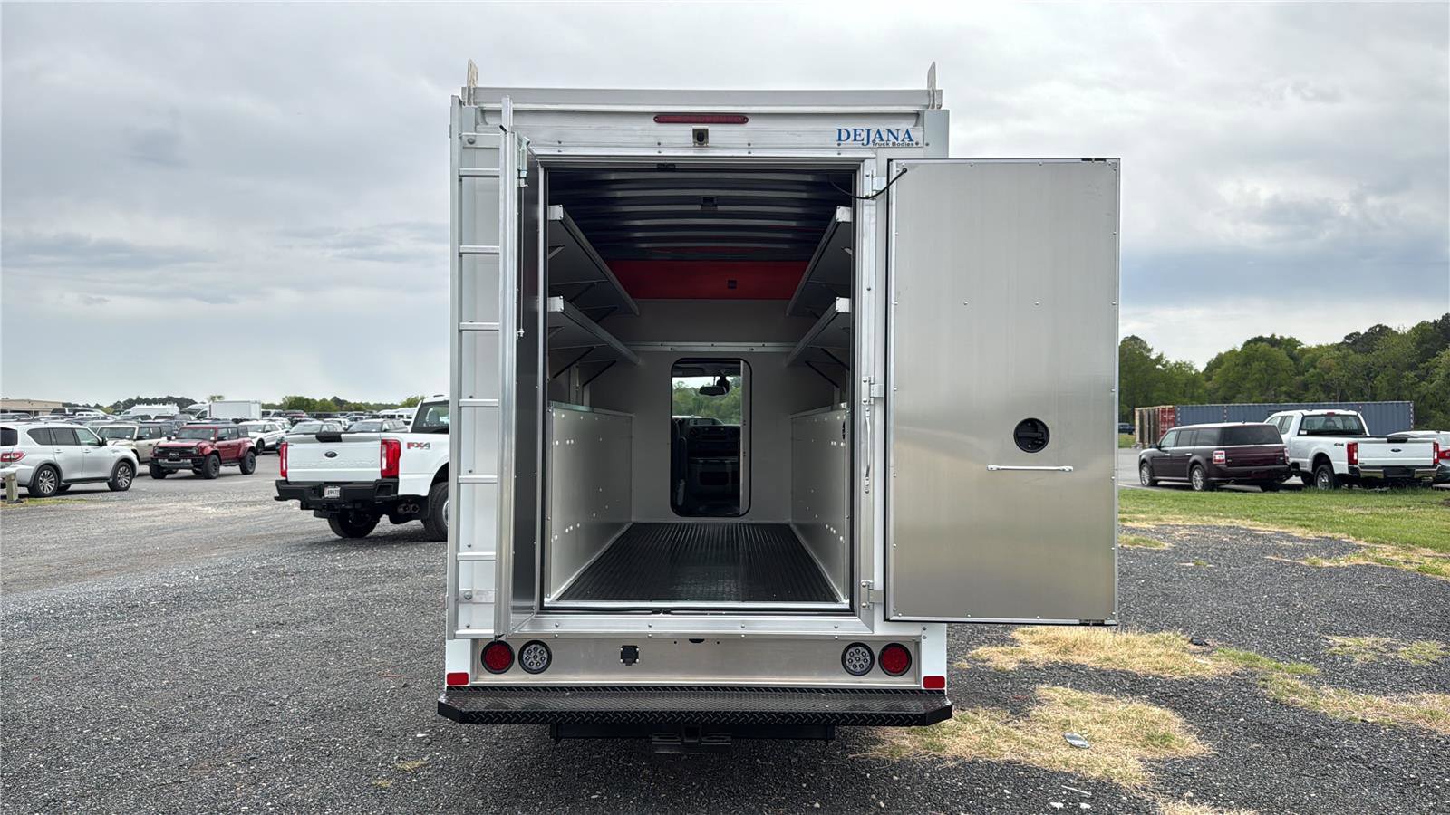 New 2027 Ford E-350 and Econoline 350 Super Duty RWD image 9