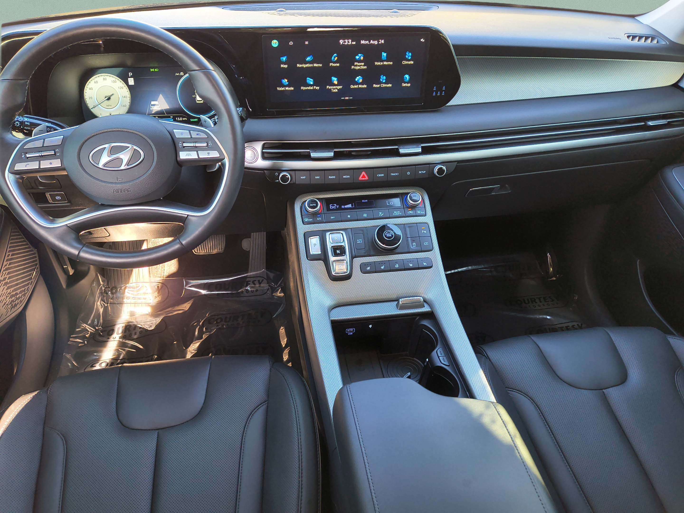Used 2024 Hyundai Palisade SEL w/ Premium Package FWD image 11