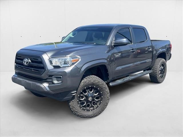 Used 2017 Toyota Tacoma SR image 1