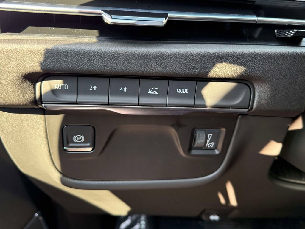 Used 2026 Cadillac Escalade 4WD w/ LPO, Floor Liner Package image 28