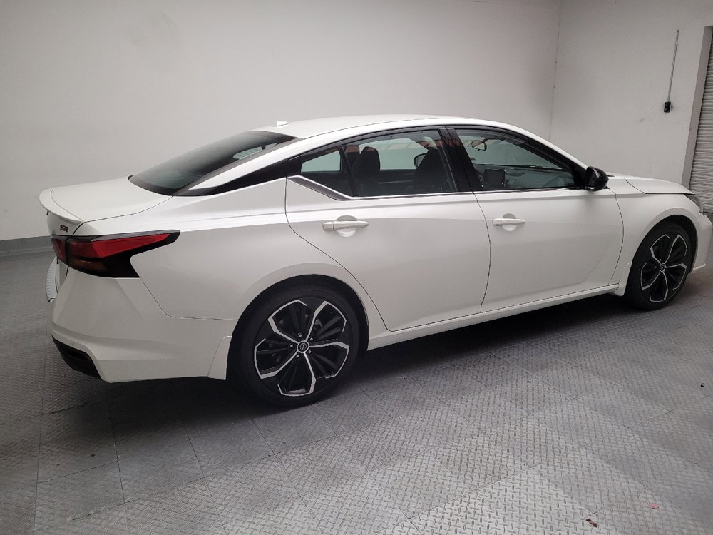 Used 2023 Nissan Altima 2.5 SR FWD image 10