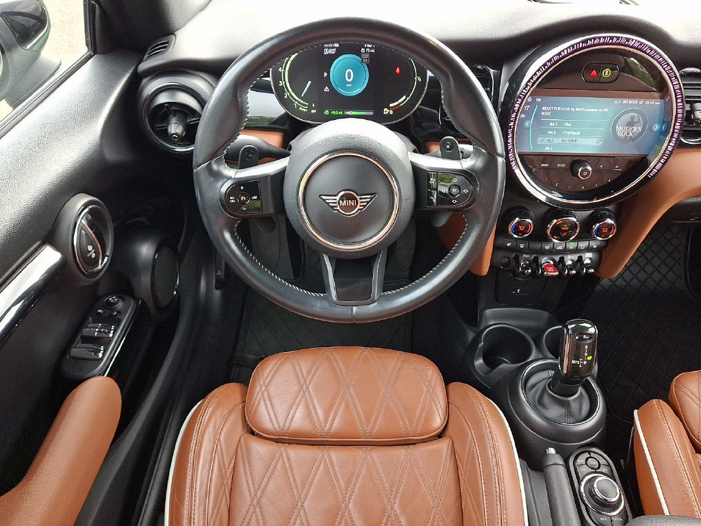Used 2023 MINI Cooper S w/ Signature Upholstery Package FWD image 11