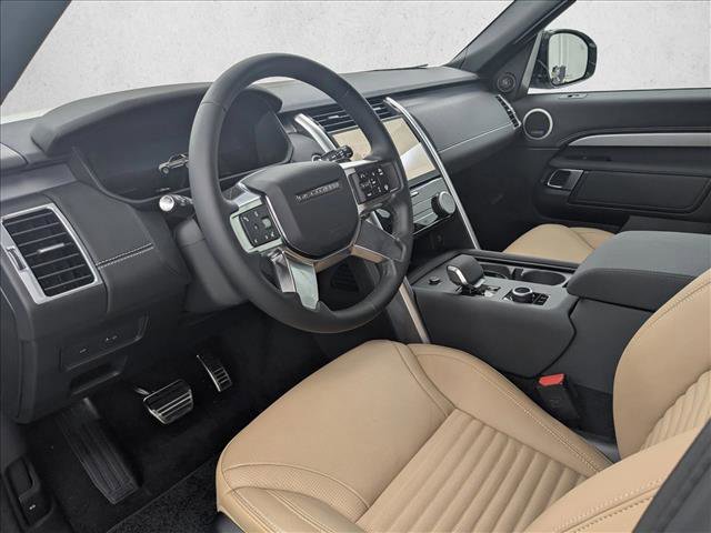 New 2025 Land Rover Discovery Dynamic SE AWD/4WD image 4