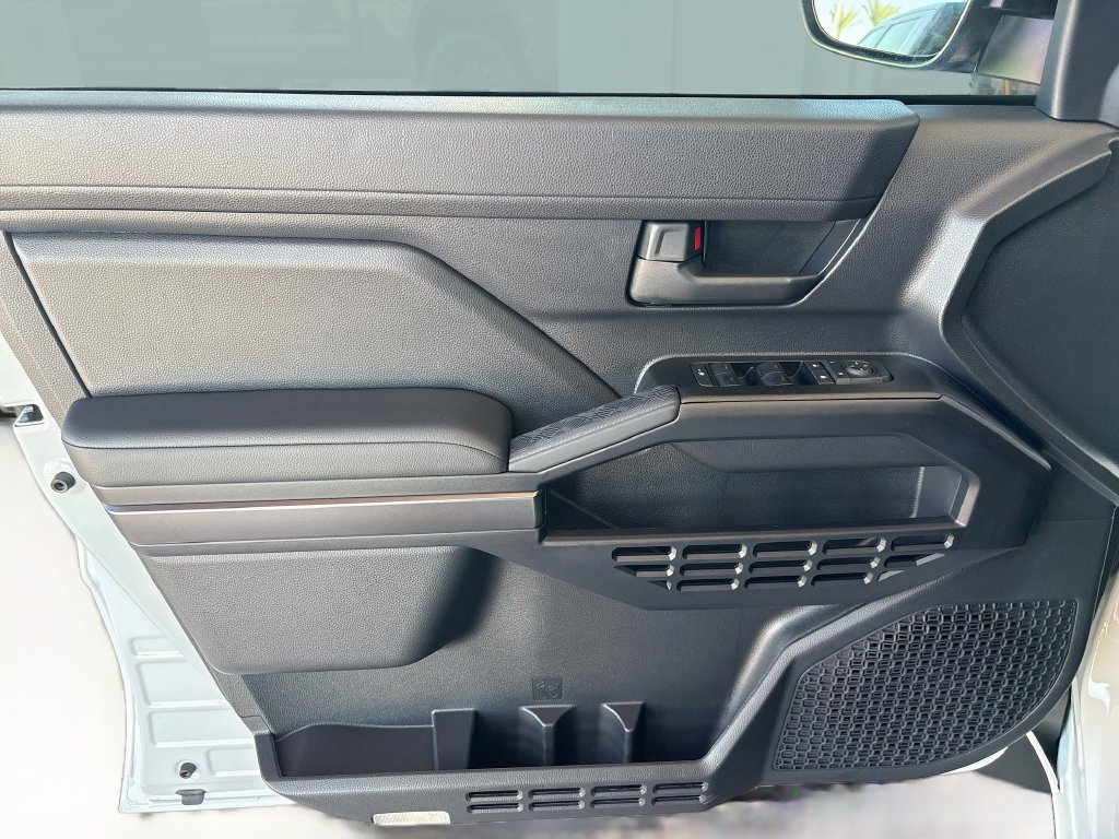 New 2026 Toyota 4Runner SR5 AWD/4WD image 23