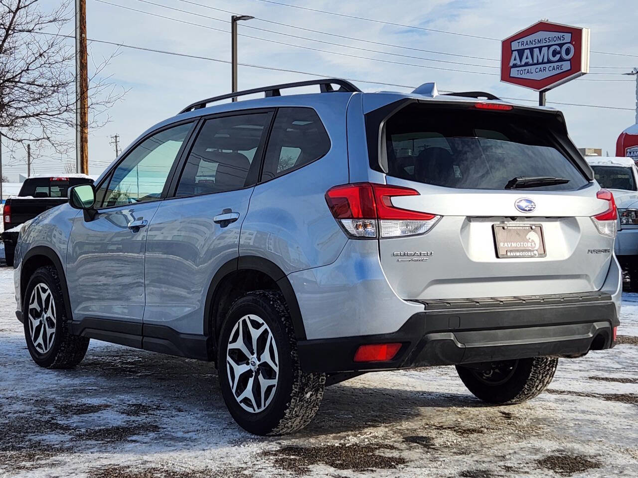 Used 2022 Subaru Forester Premium image 8