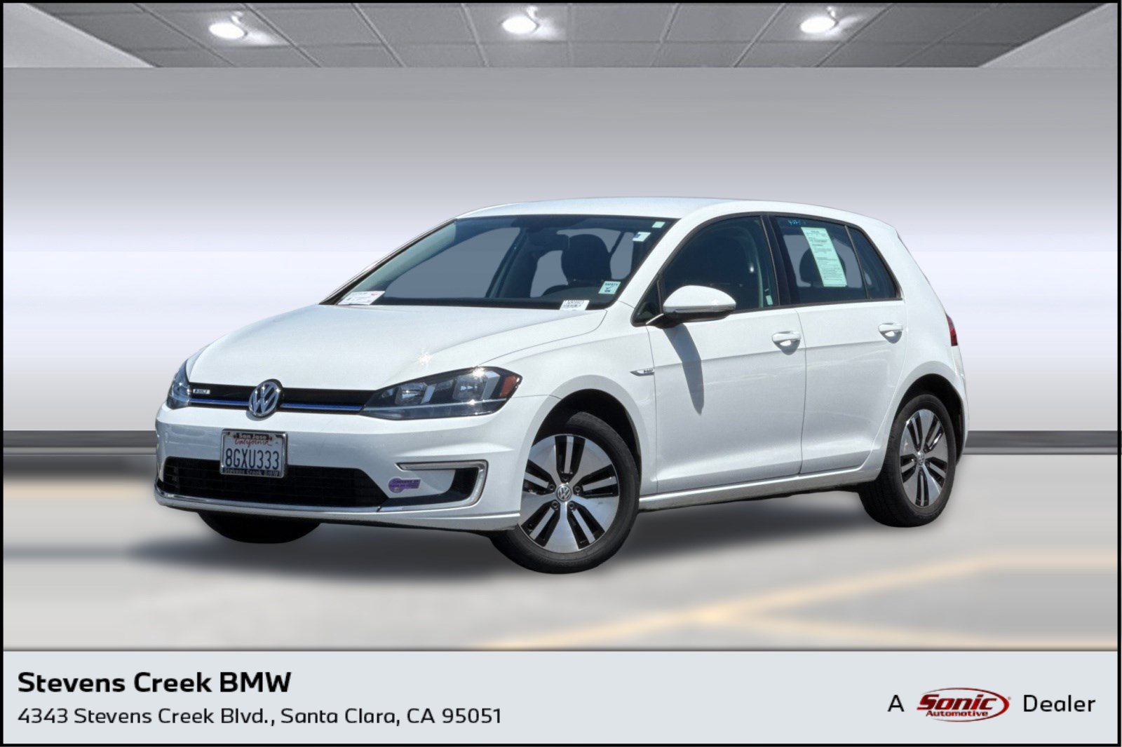 Used 2018 Volkswagen e-Golf SE FWD image 1