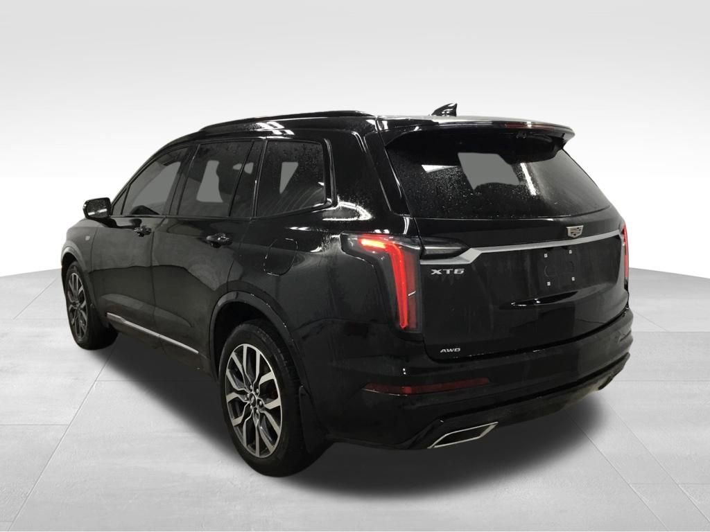Used 2023 Cadillac XT6 Sport w/ Technology Package AWD/4WD image 16