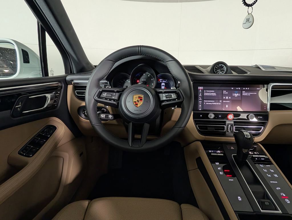 New 2026 Porsche Macan image 21