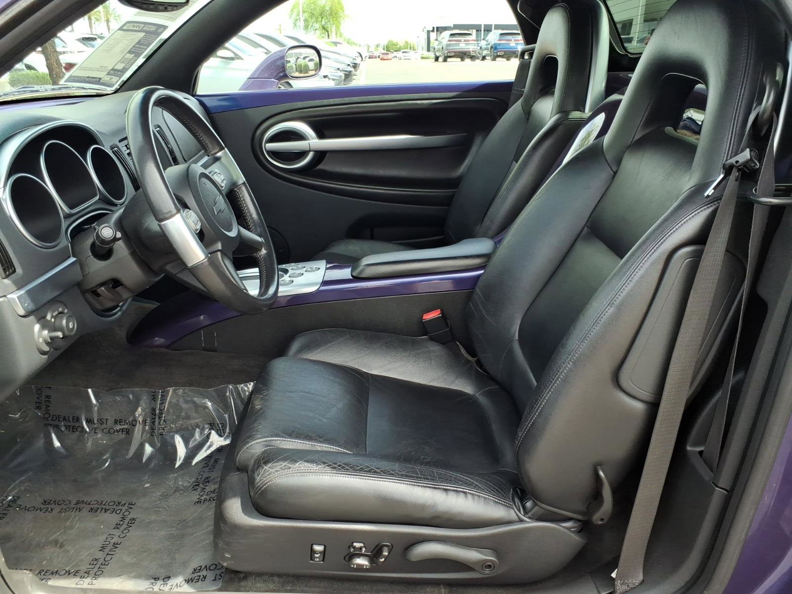 Used 2004 Chevrolet SSR w/ Preferred Equipment Group RWD image 19