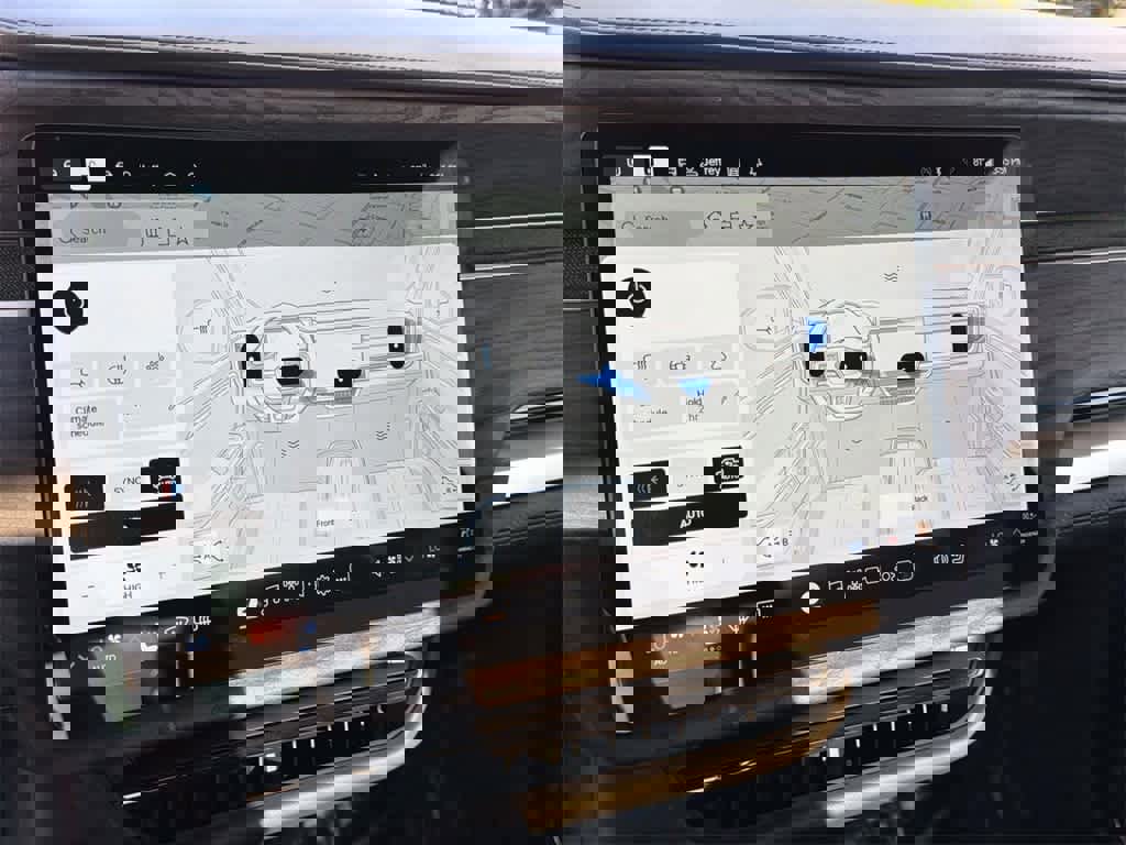 Used 2023 Rivian R1T Adventure image 14