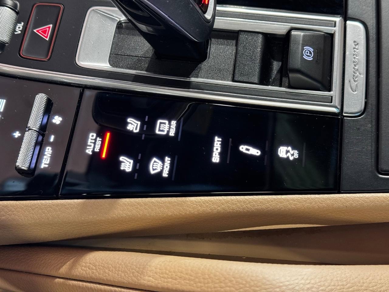 Used 2019 Porsche Cayenne AWD image 22