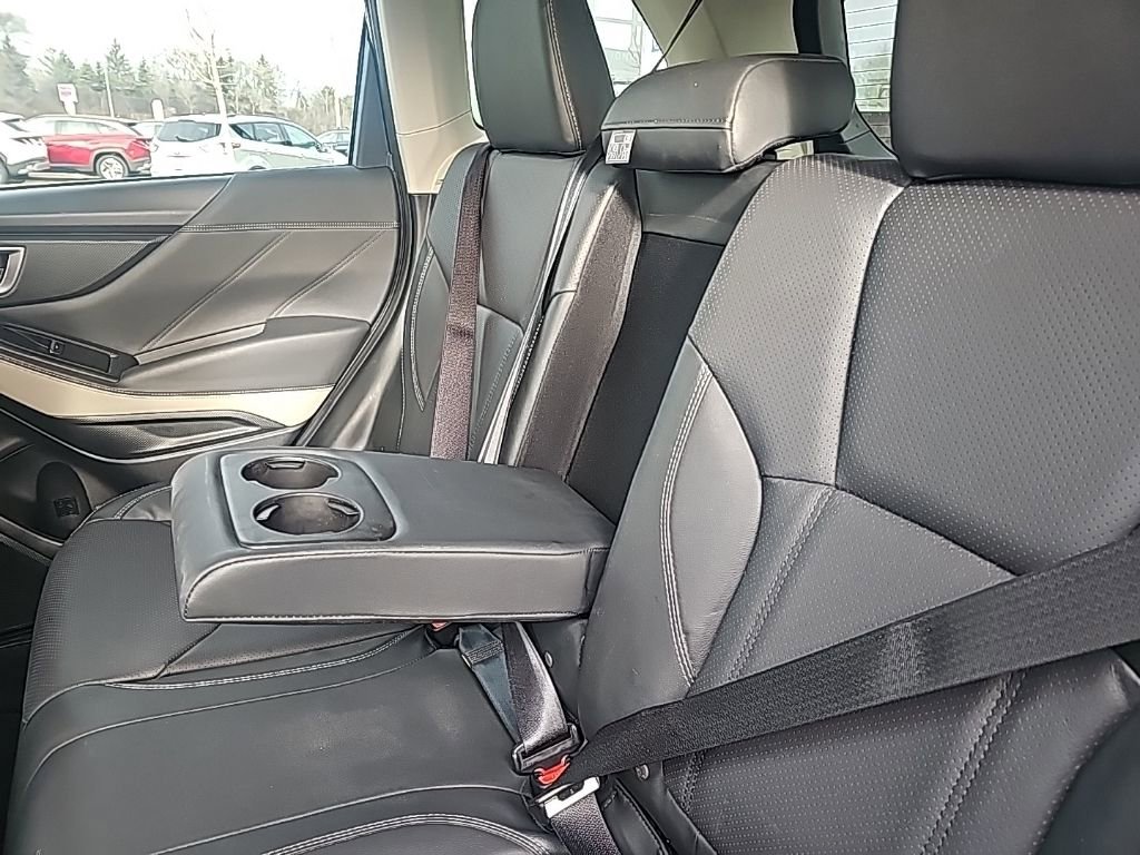 Used 2023 Subaru Forester Limited AWD/4WD image 32