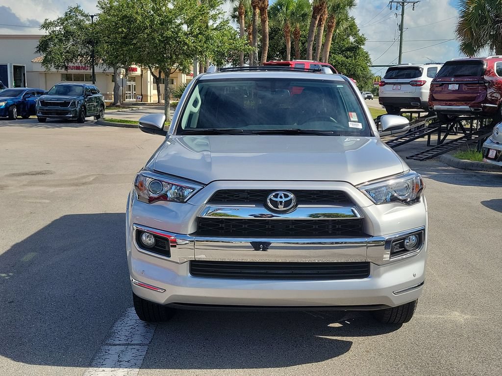 Used 2019 Toyota 4Runner Limited AWD/4WD image 2