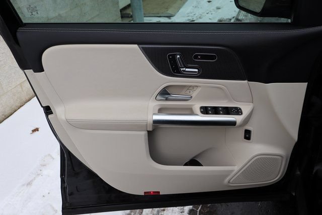 Used 2023 Mercedes-Benz GLA 250 4MATIC image 22