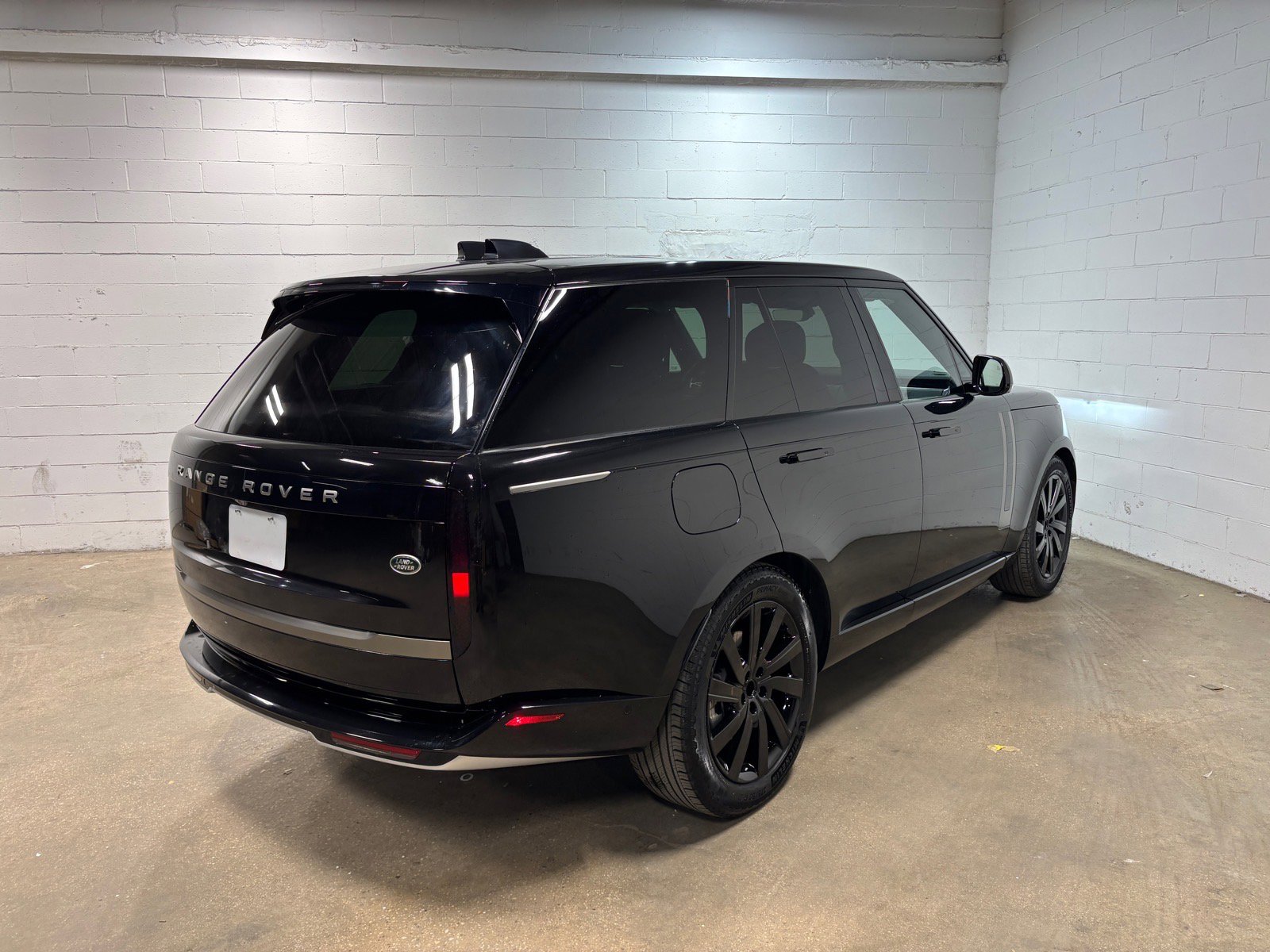 Used 2023 Land Rover Range Rover SE image 6