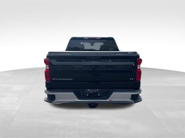 Used 2022 Chevrolet Silverado 1500 LT AWD/4WD image 3