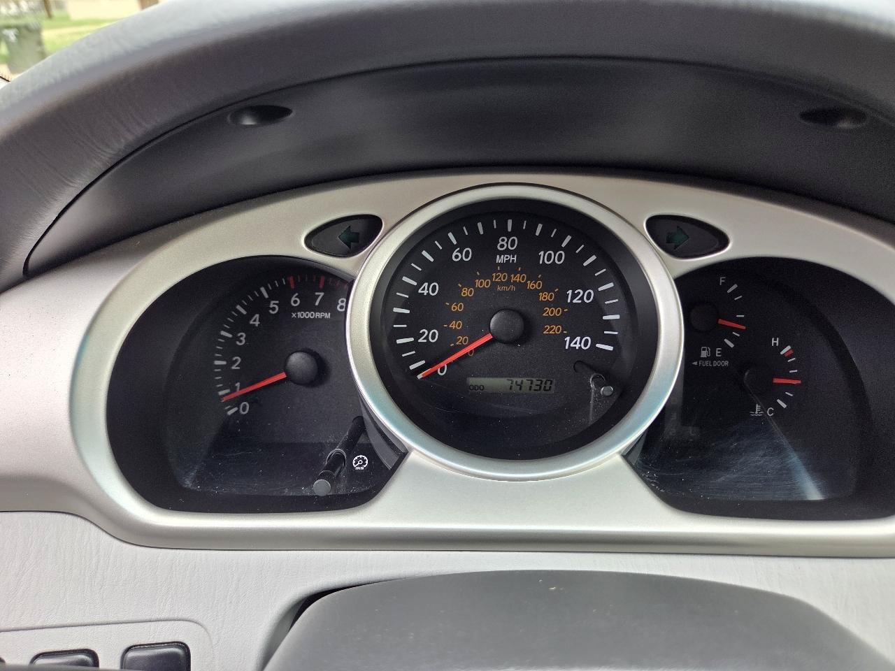 Used 2005 Toyota Highlander 2WD V6 image 16