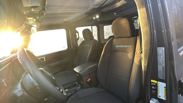 Used 2025 Jeep Wrangler Unlimited Rubicon 4xe w/ Safety Group image 29