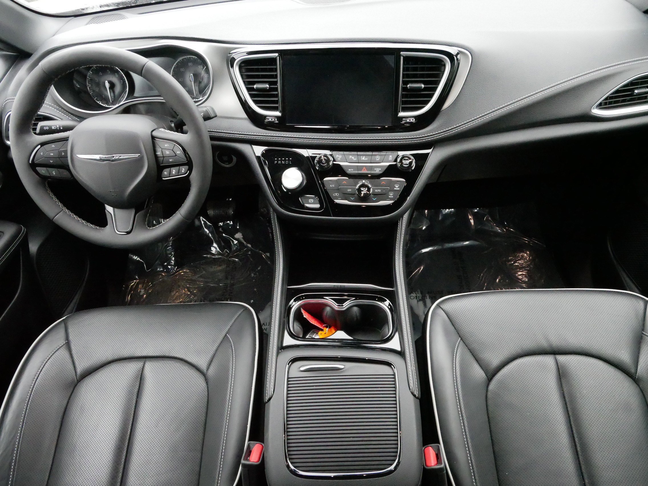 Used 2024 Chrysler Pacifica Limited w/ S Appearance Package image 10