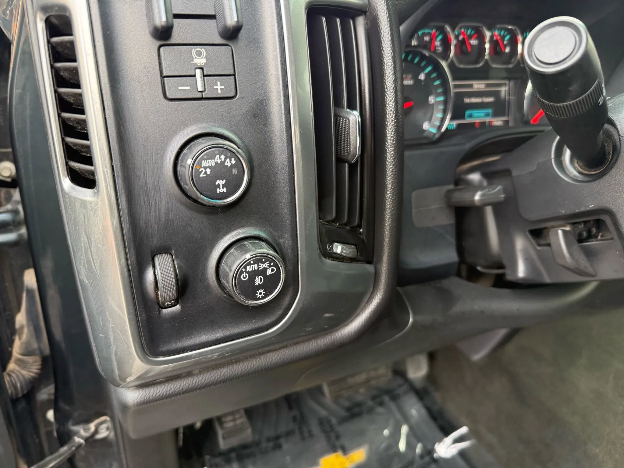 Used 2017 Chevrolet Silverado 1500 LT w/ All Star Edition AWD/4WD image 11